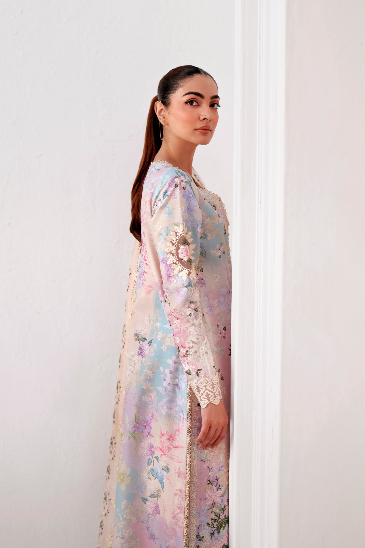 best lawn fabric in Pakistan