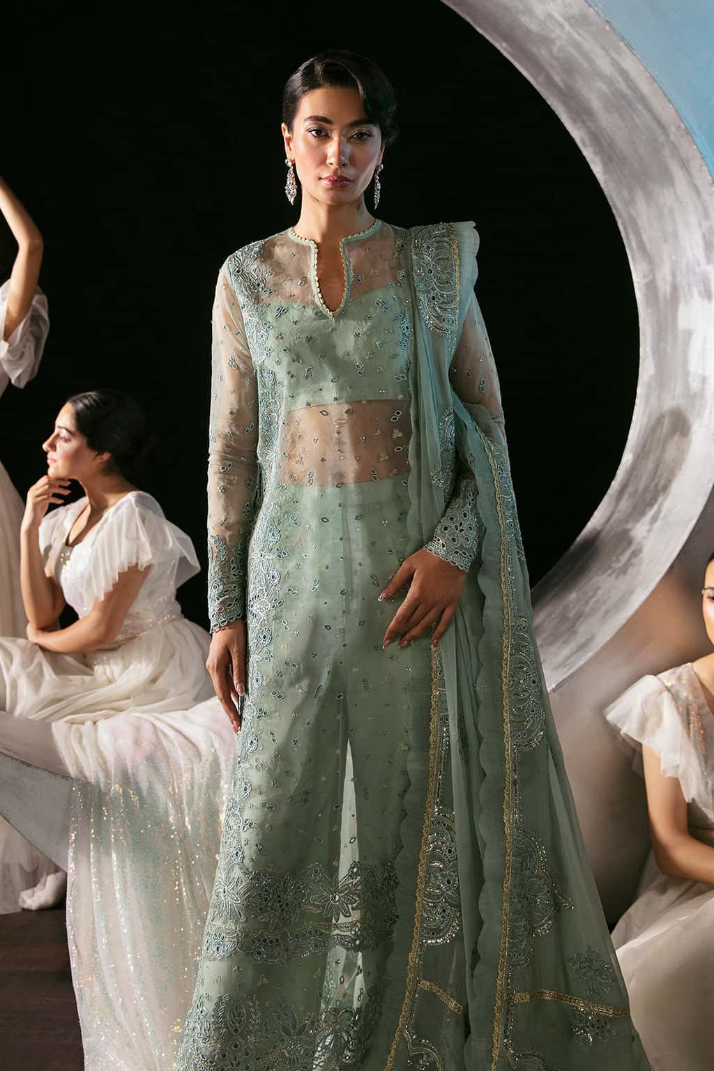 designer clothing in Pakistan