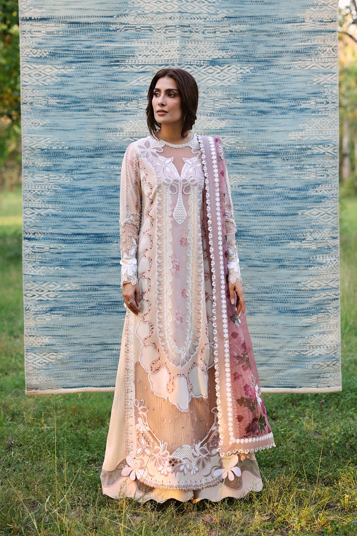 luxury lawn brands in pakistan