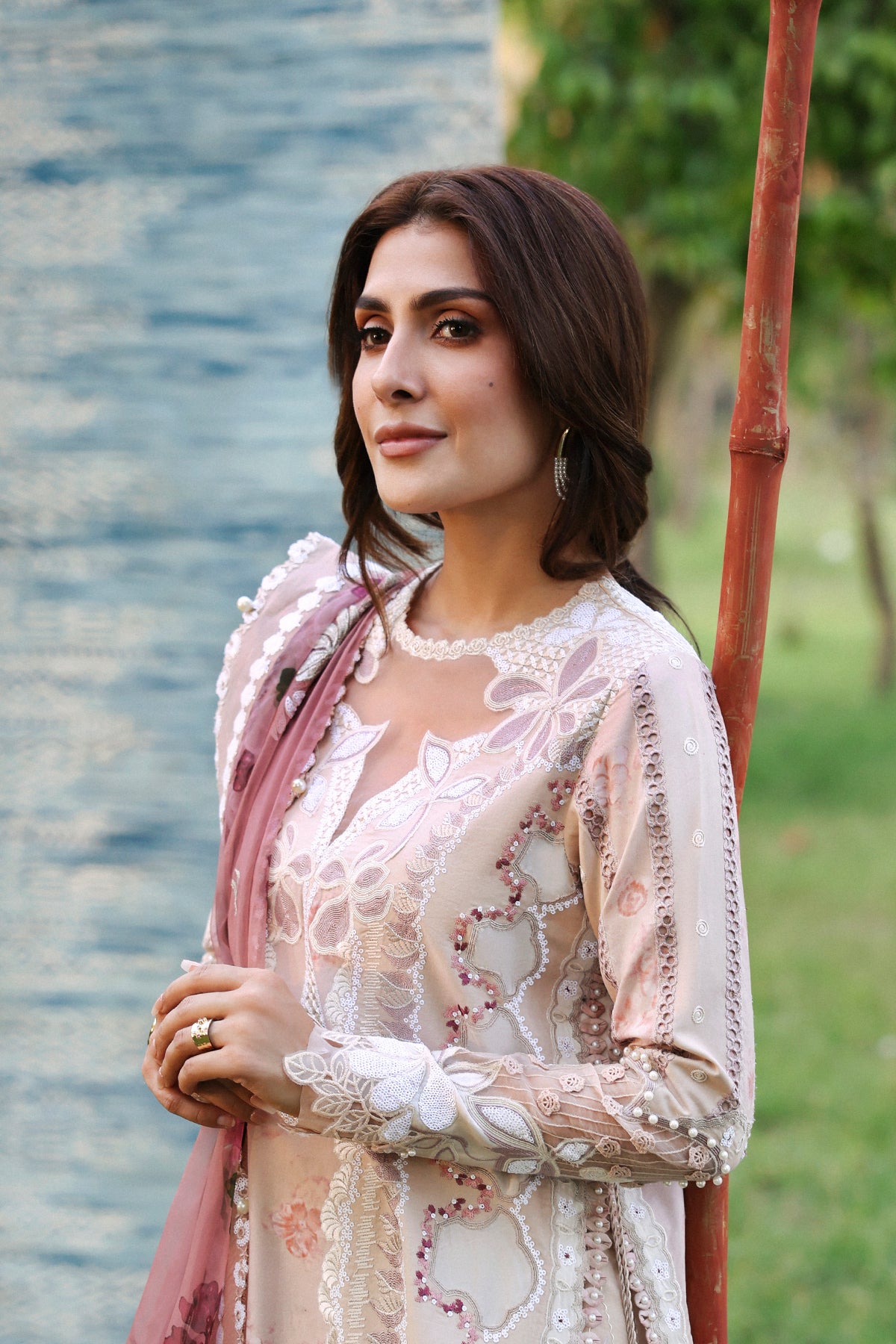 luxury lawn brands in pakistan