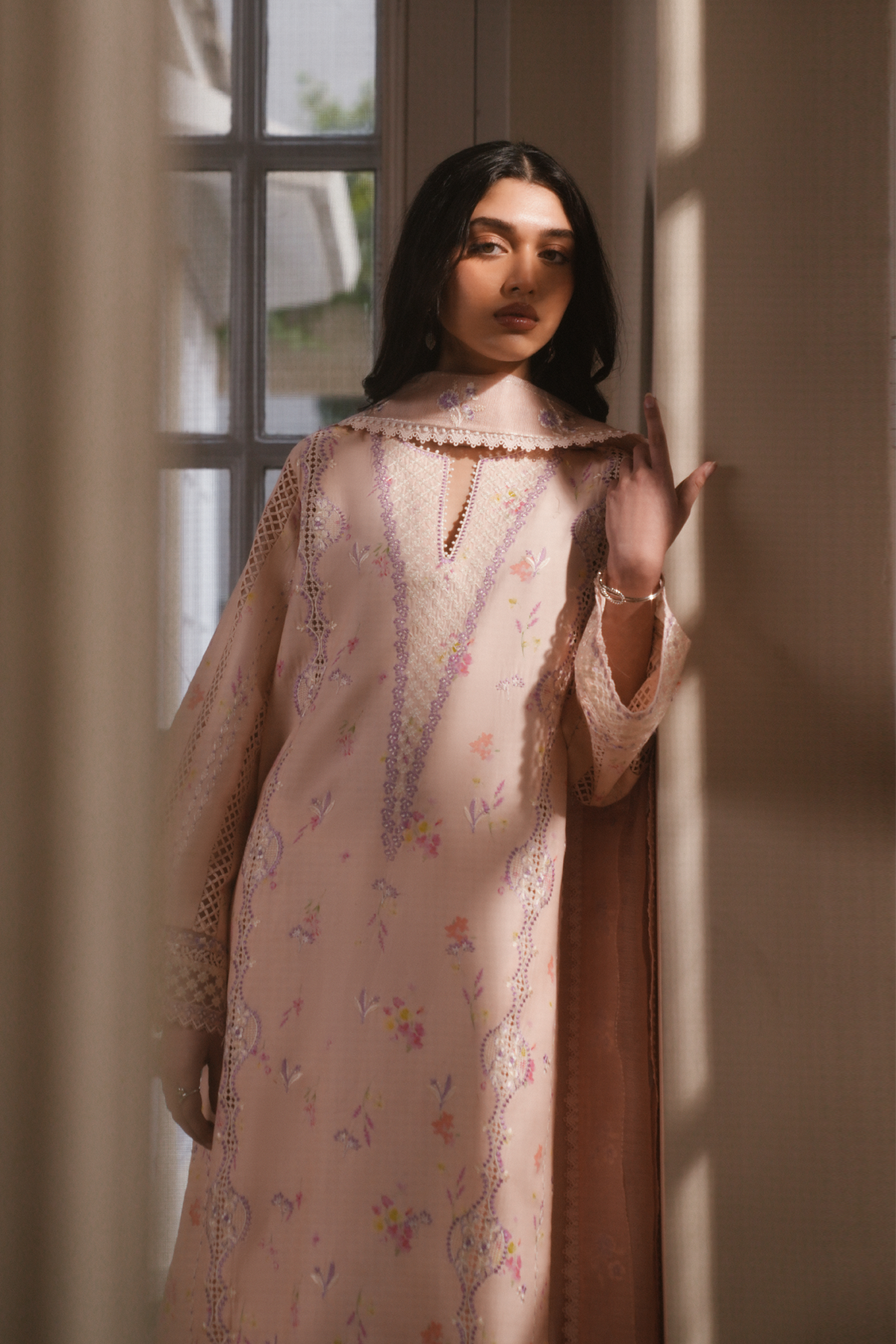 unstitched lawn suit Pakistan