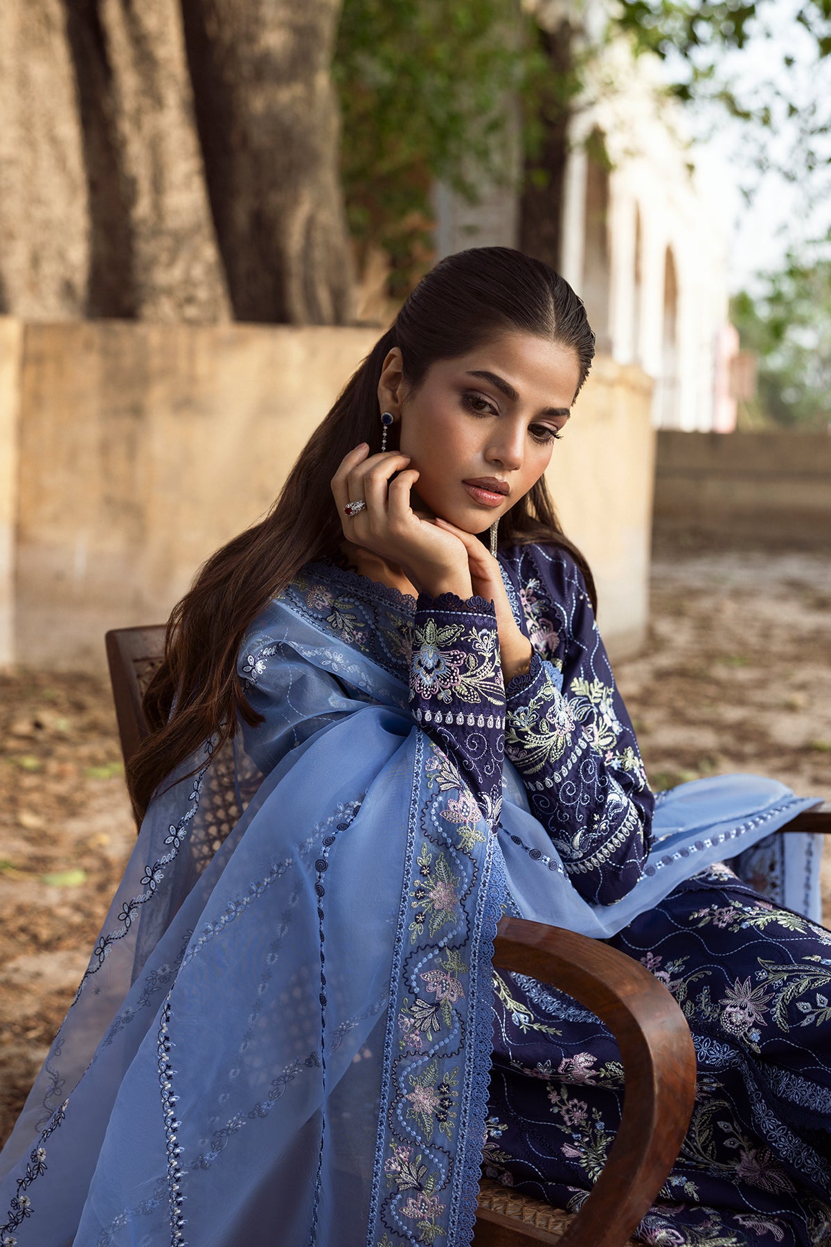 embroidery lawn