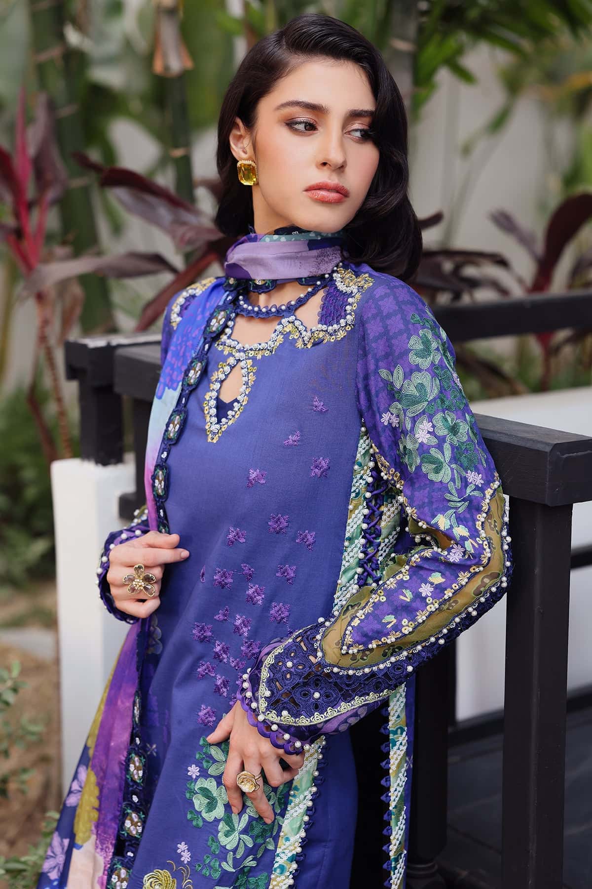 2 piece lawn suit price in Pakistan