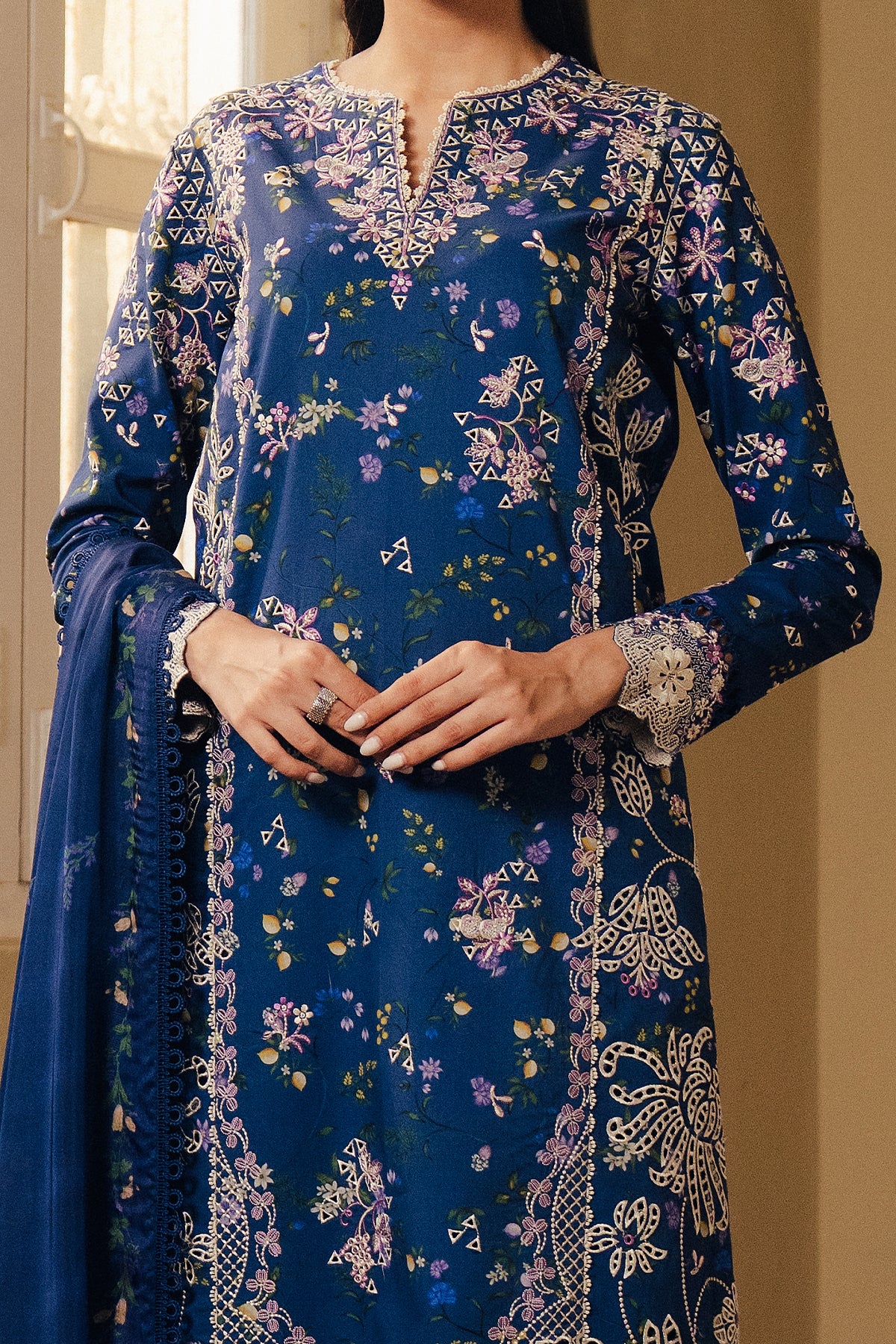 Afrozeh Duskmelt design