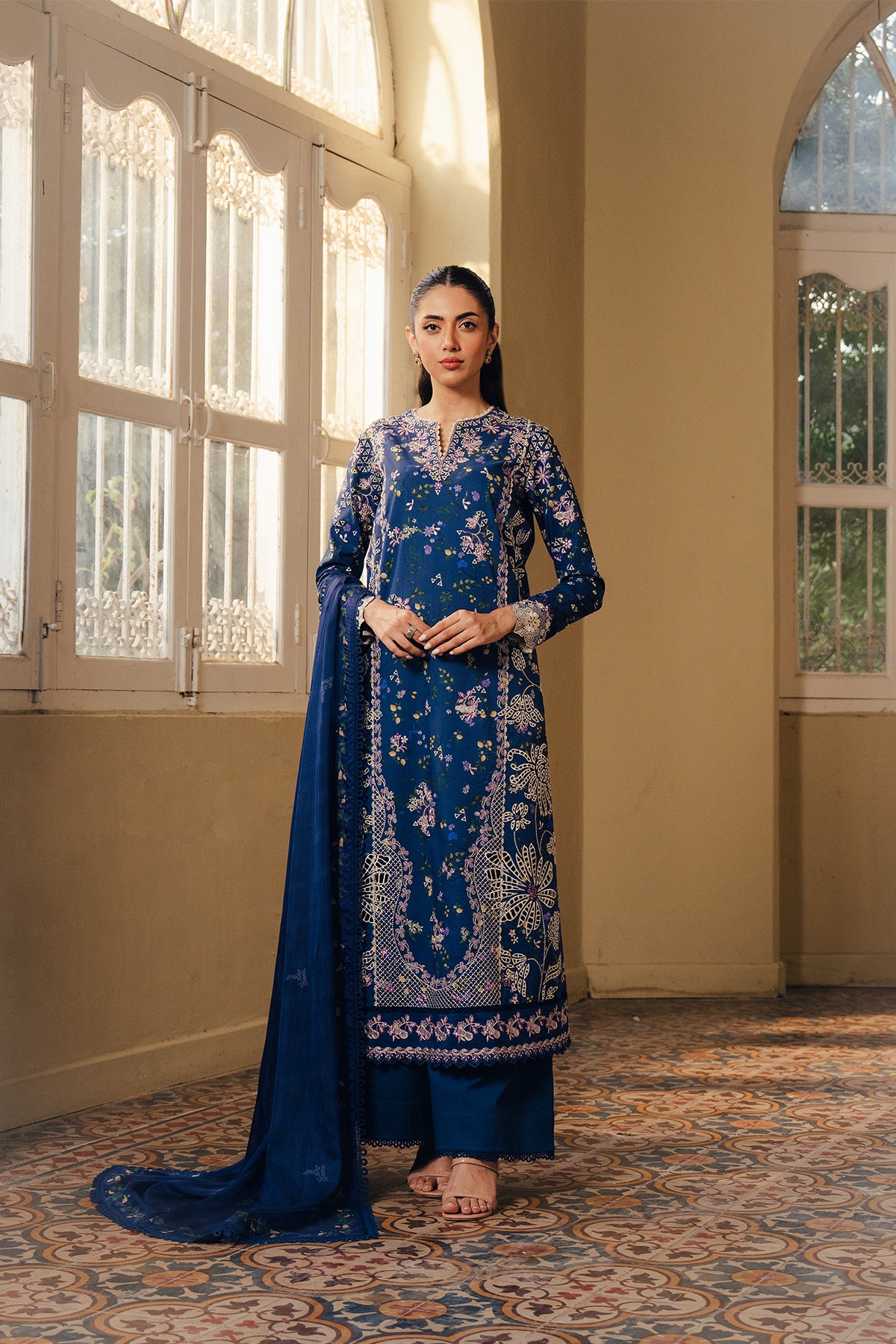 Duskmelt lawn suit Afrozeh