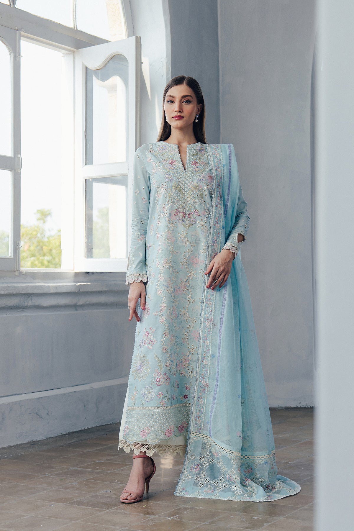 Dawnfall lawn suit Afrozeh