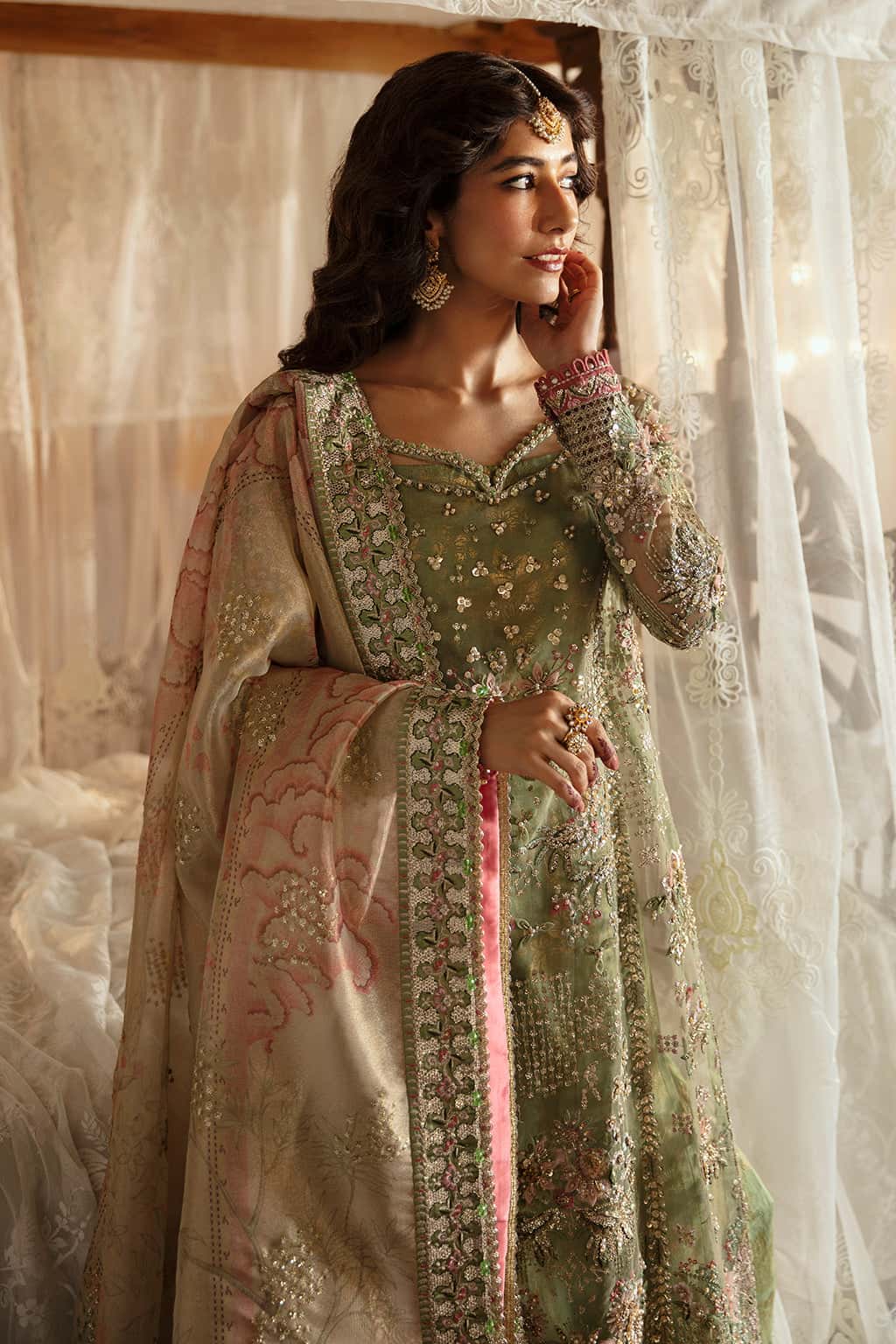 Pakistani groom outfits