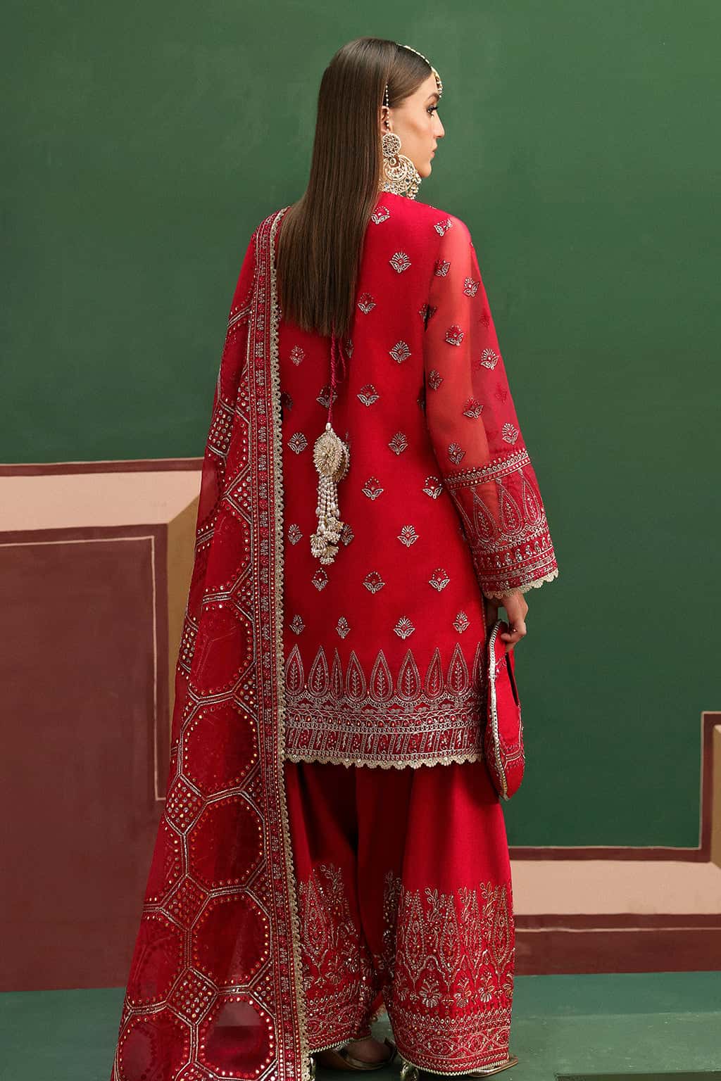 Pakistani dress ladies