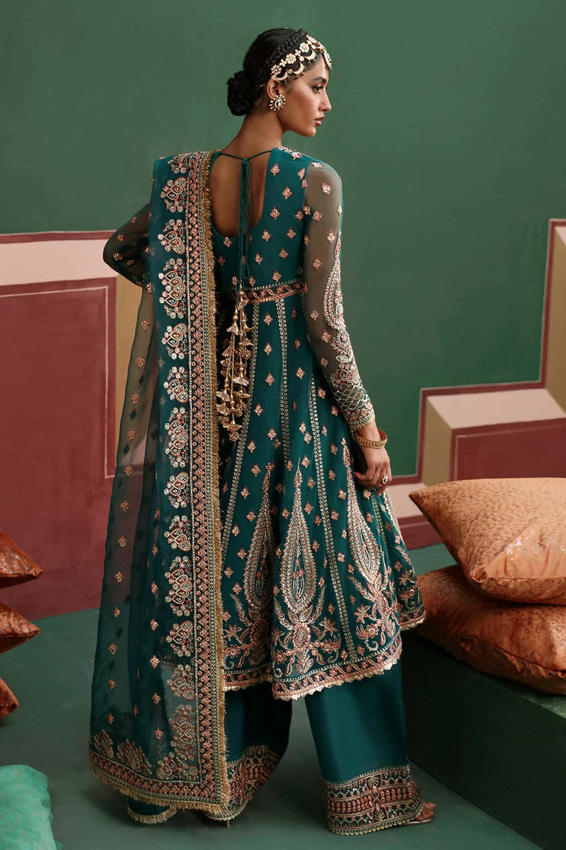 latest fashion in Pakistan