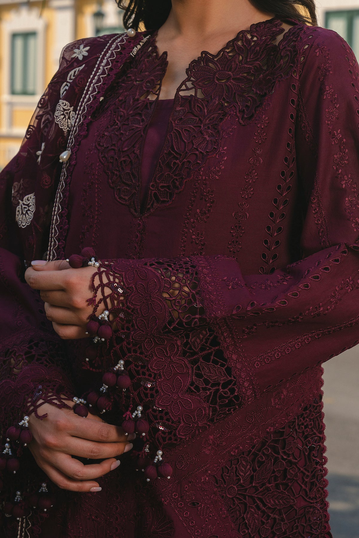 unstitched 3 piece lawn suit