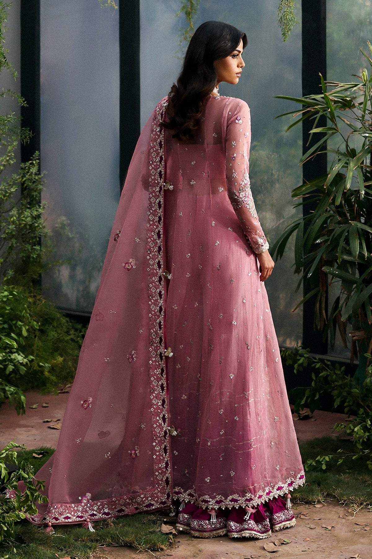 women clothing in Pakistan