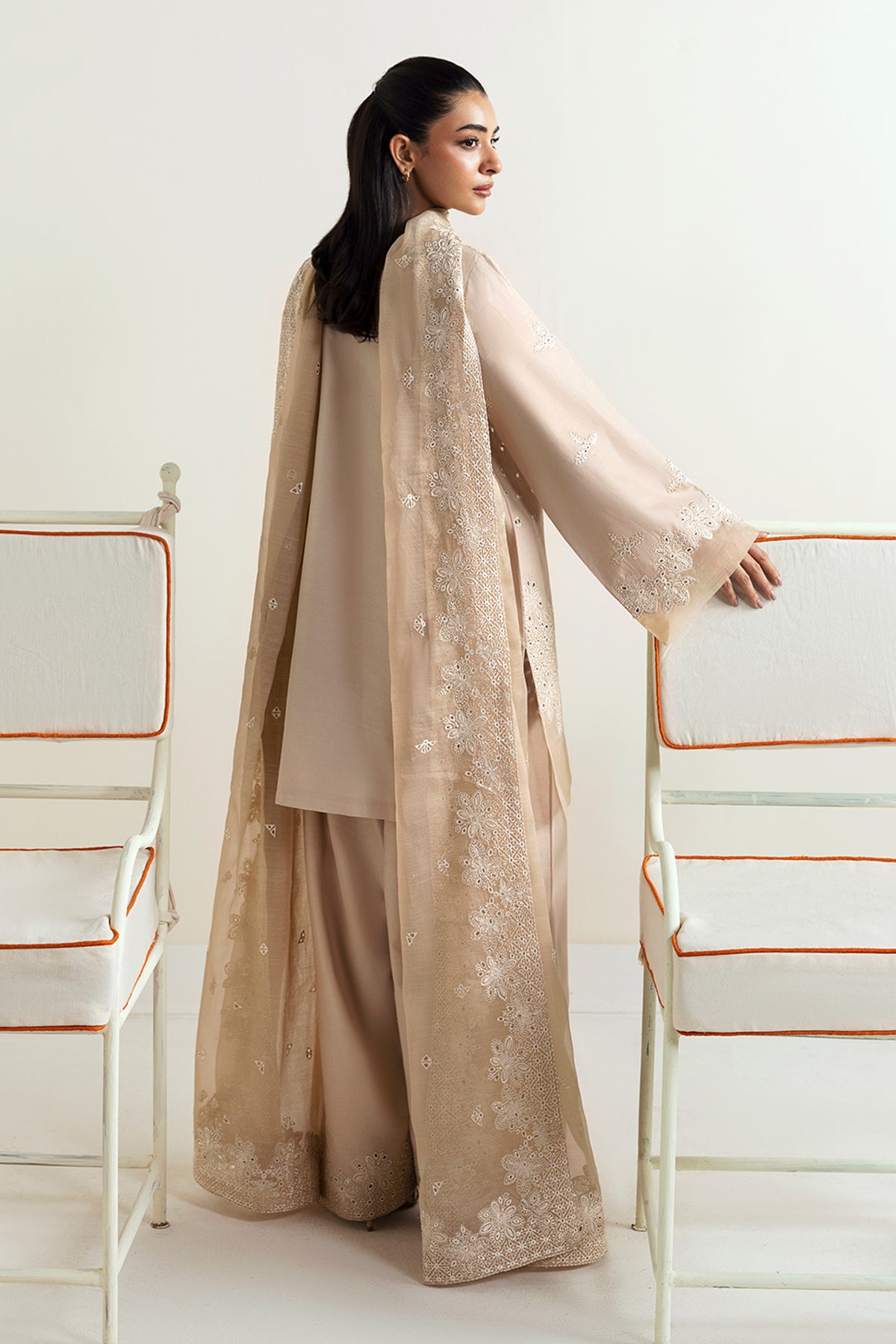 Pakistan lawn