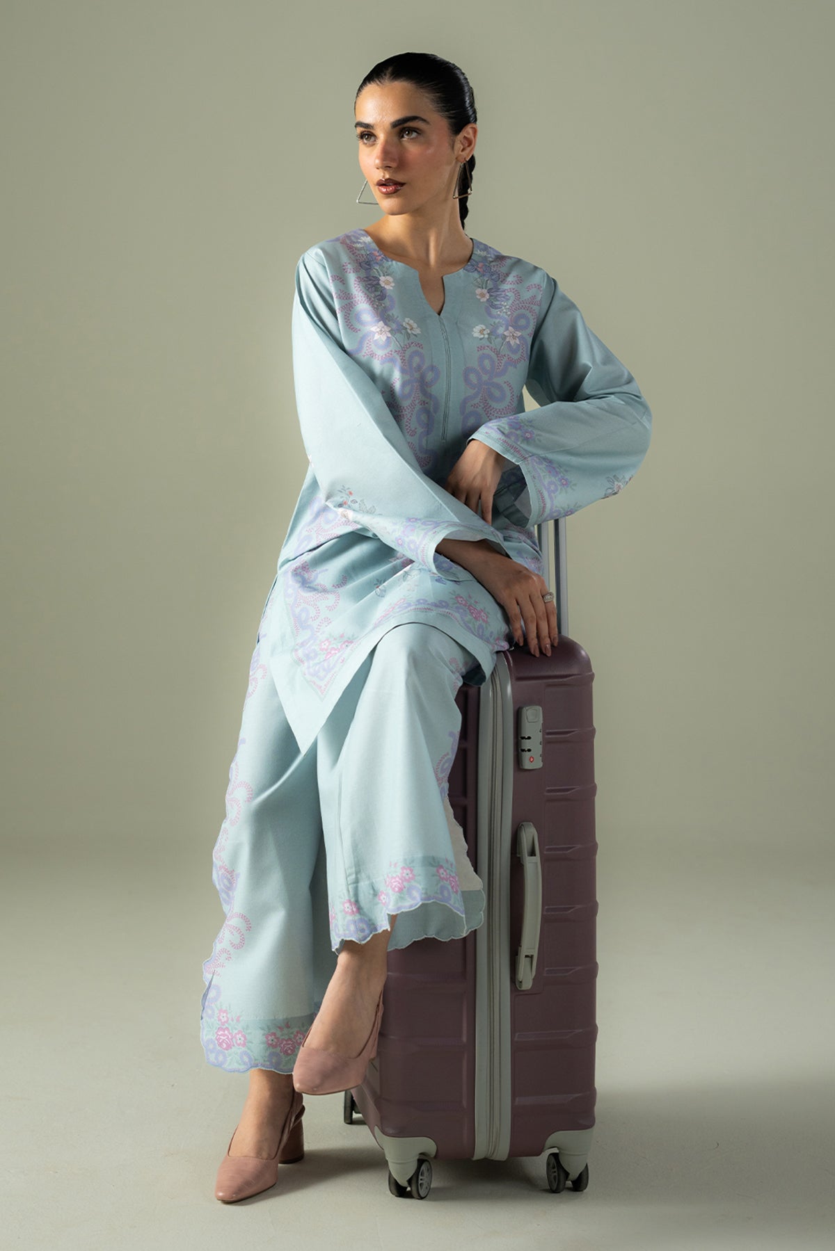 pakistan lawn