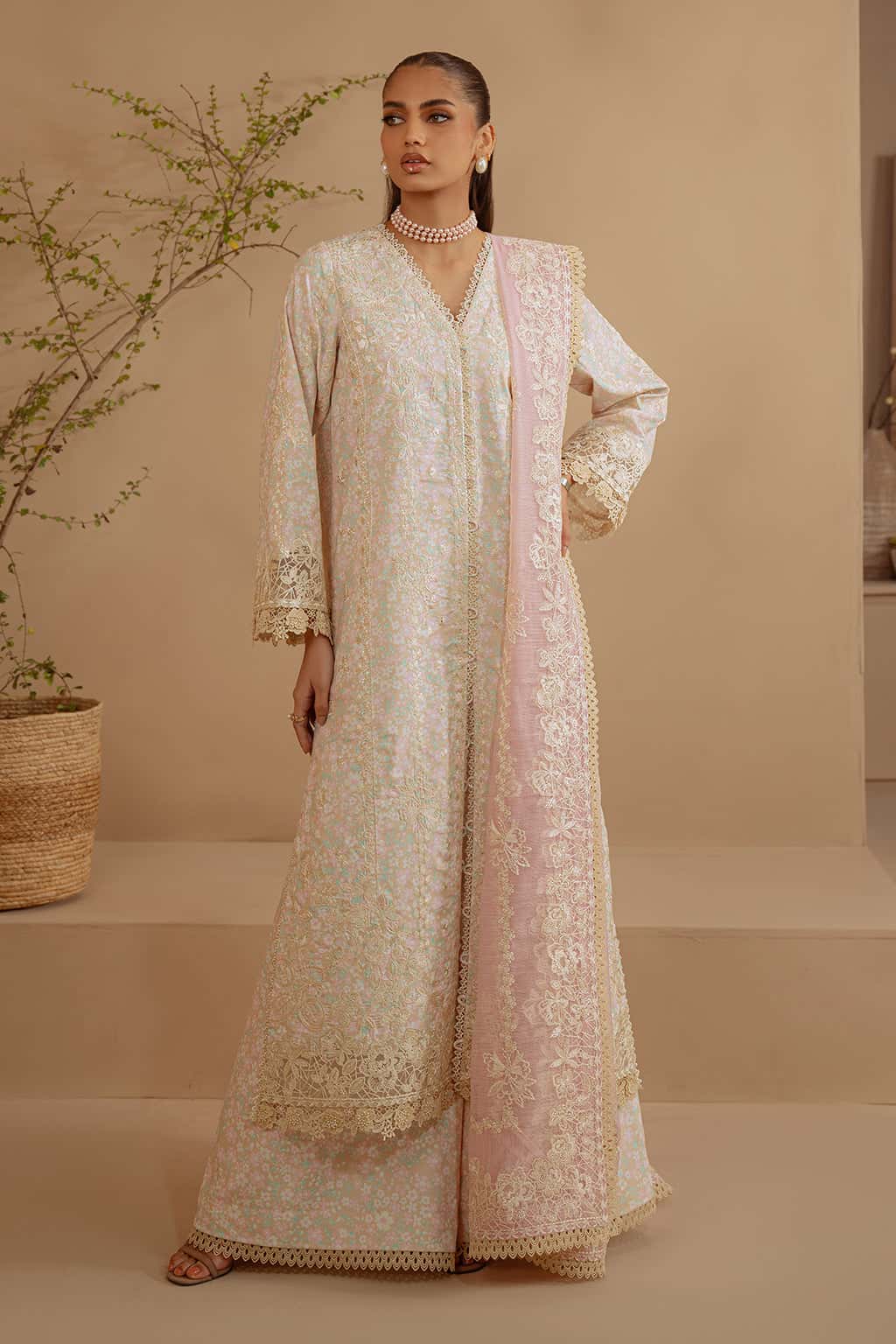 traditional pakistani wedding dress