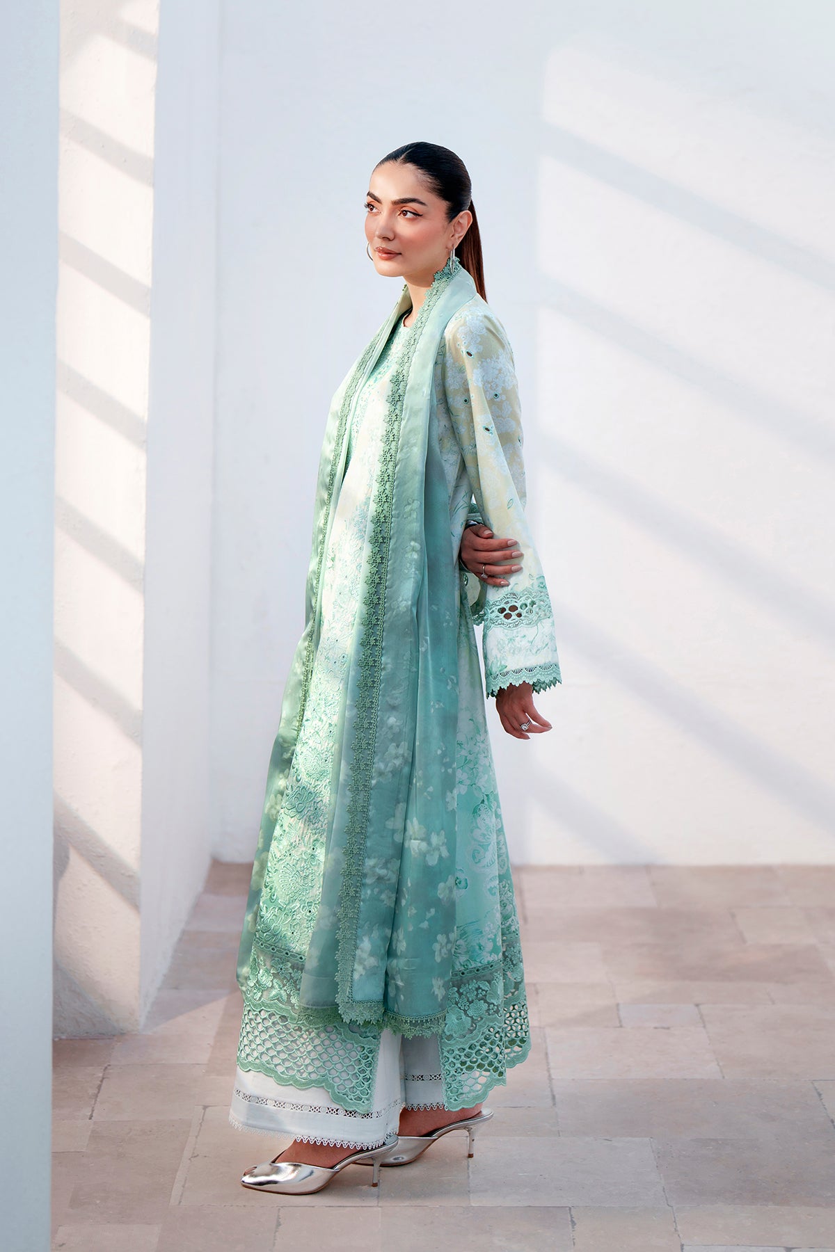 Pakistani women clothes