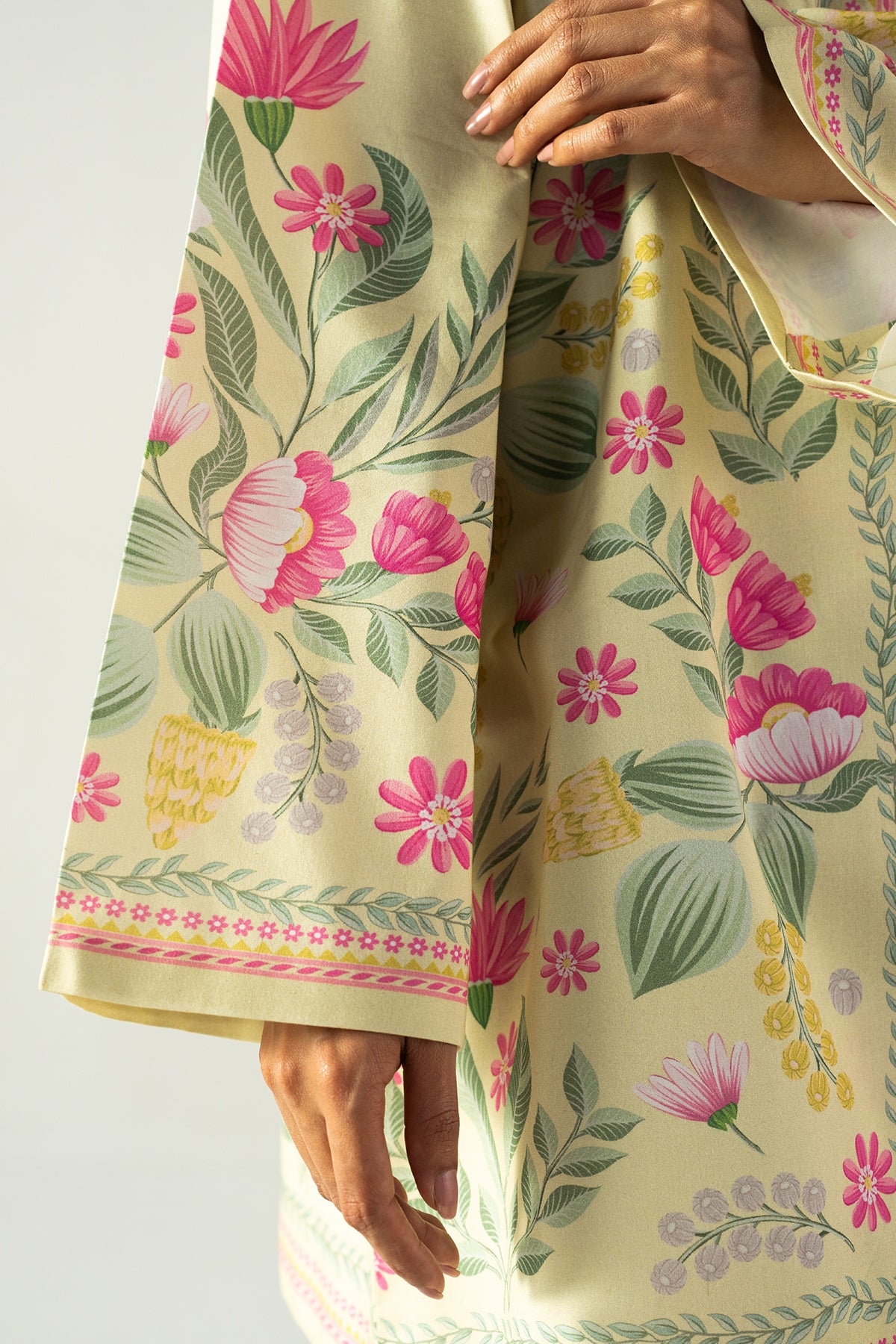 afrozeh luxury lawn