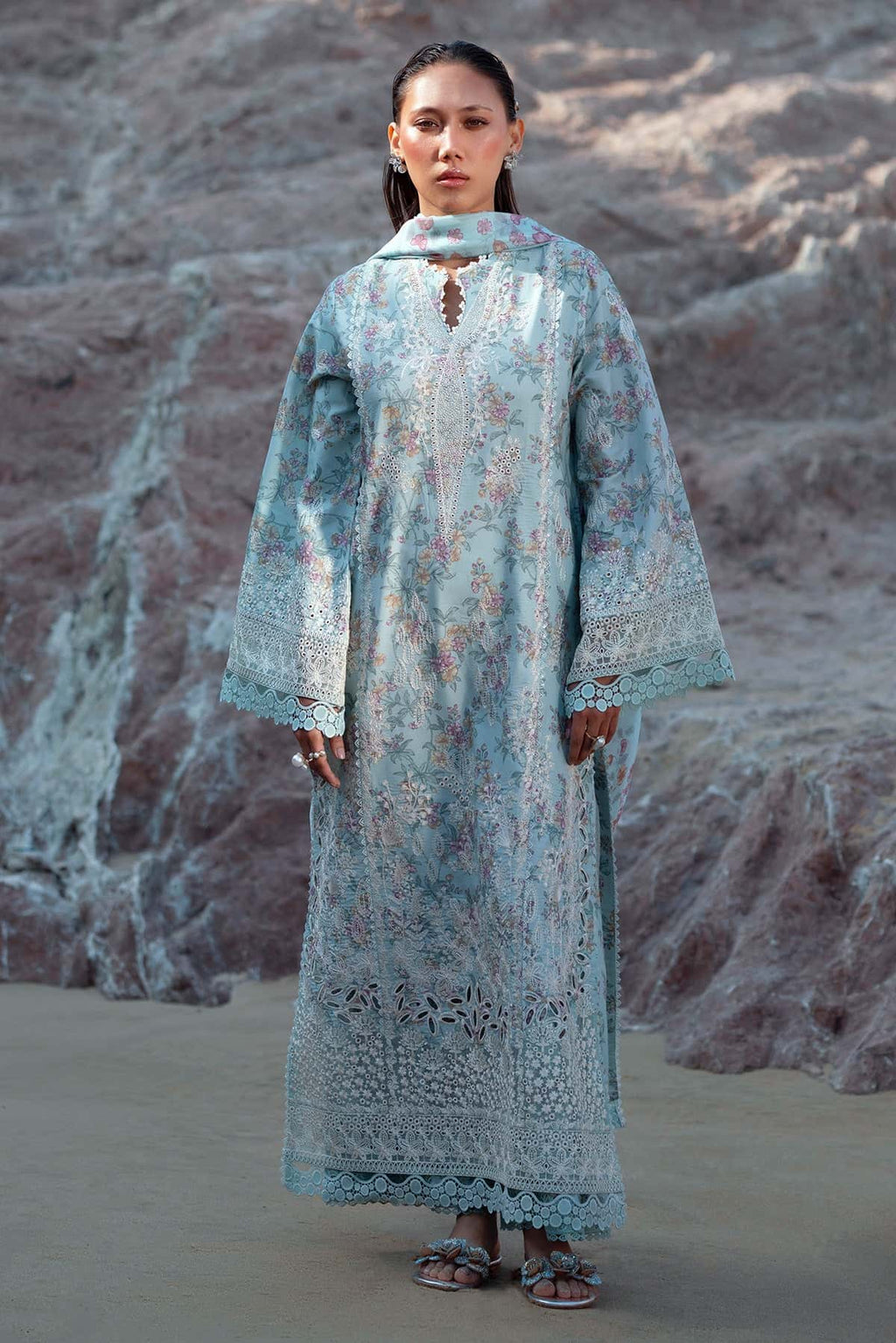 printed lawn suits