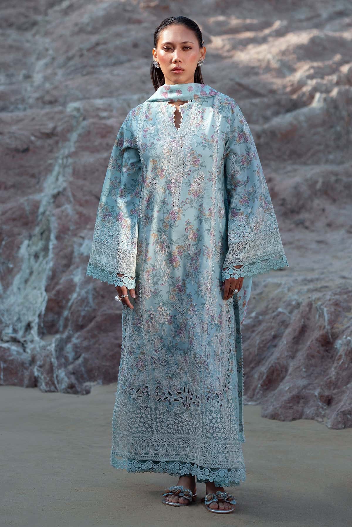 printed lawn suits